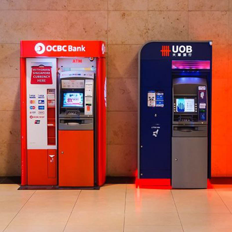 Aceste bănci din Singapore redefinesc utilizarea bancomatelor