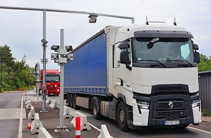 Acces fără întreruperi pentru vehiculele de marfă și turistice