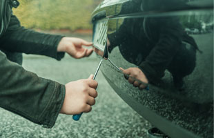 Identificarea furturilor de plăcuțe de înmatriculare